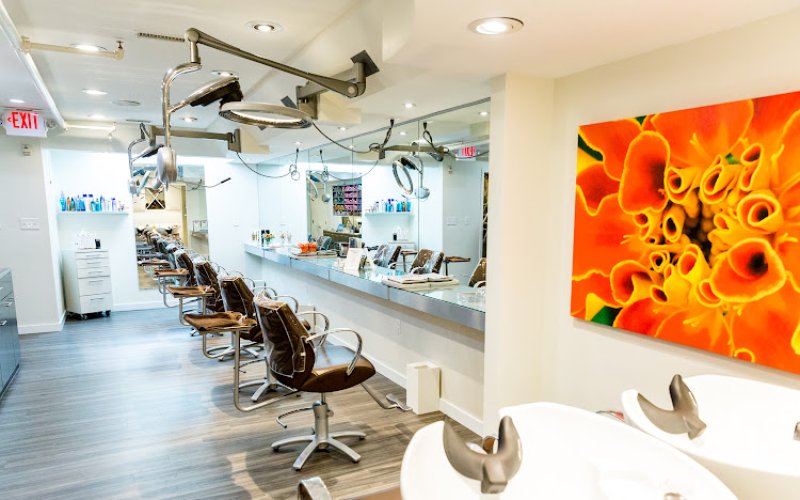 Salon Bisoux