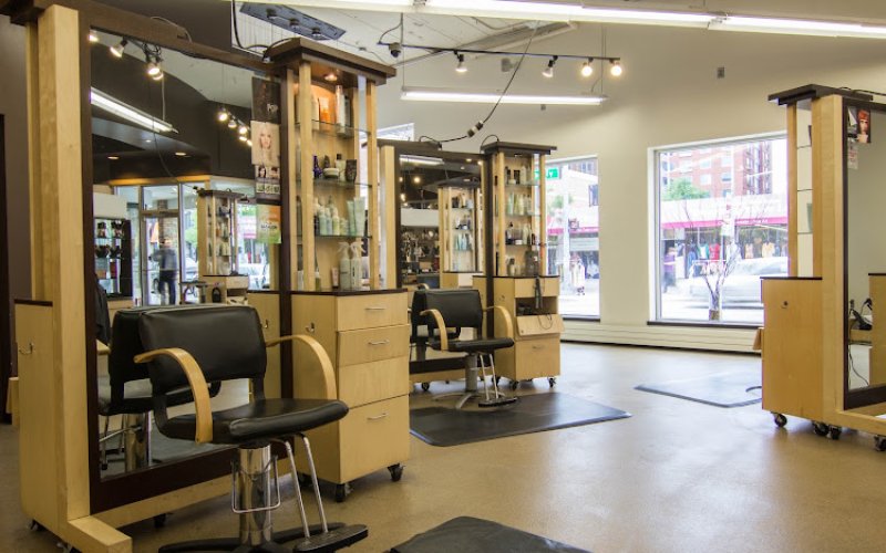 Douglas J Salon