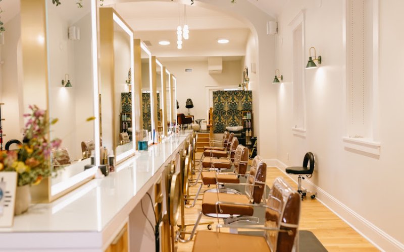Clementine's Salon — Beauty salon in Arvada