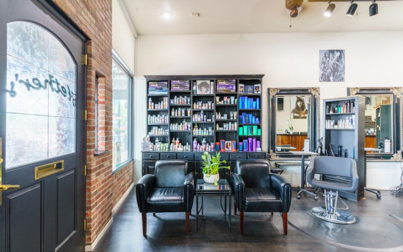 Salon Hether's — Beauty salon in Arvada
