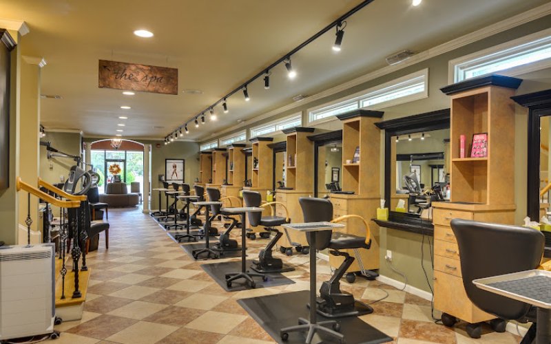 DJ and Co Salon, Spa & Gifts Inc.
