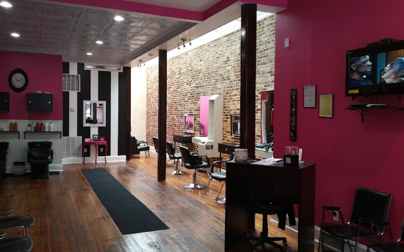 Tangles Hair Salon -Stylist/Owner - DONITA GREEN
