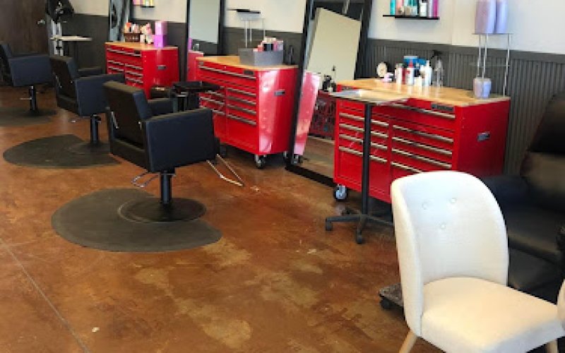 A Head of Our Time — Beauty salon in Billings
