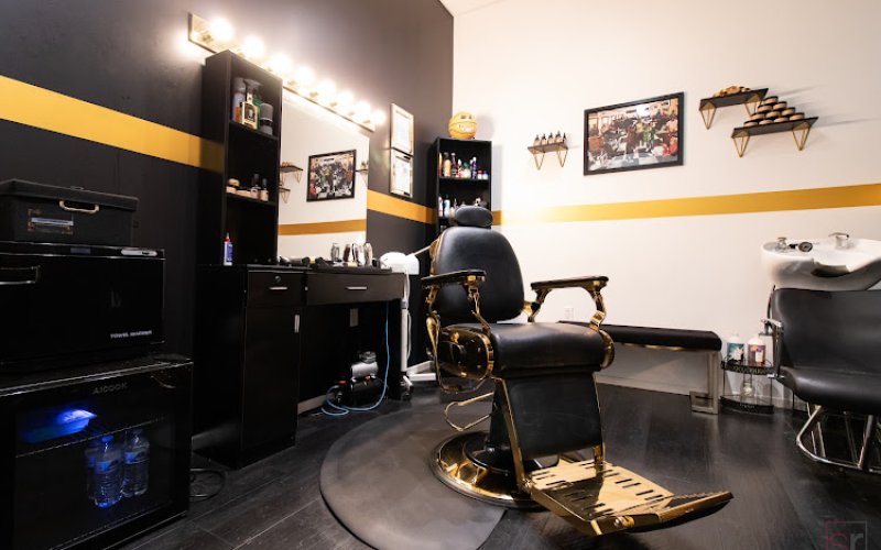 Salon Republic Burbank