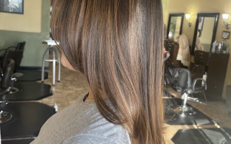 Lynn & Co Hair Studio