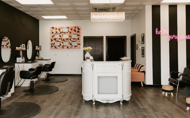 Acacia Salon & Spa — Hair salon in Cedar Rapids