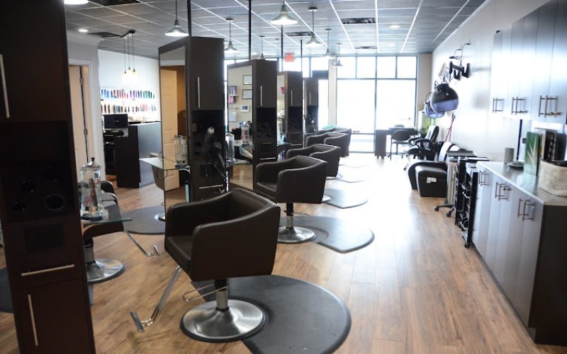 Indulge Sun Spa & Hair Studio — Hair salon in Cedar Rapids