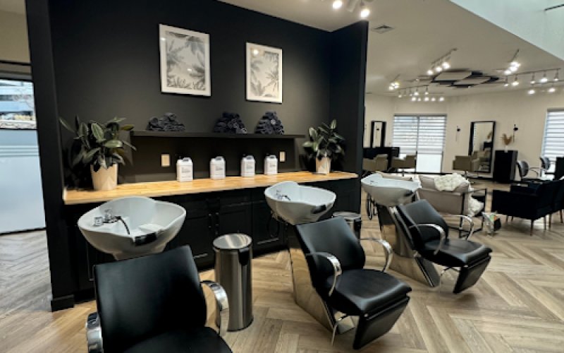 Main Muse Salon