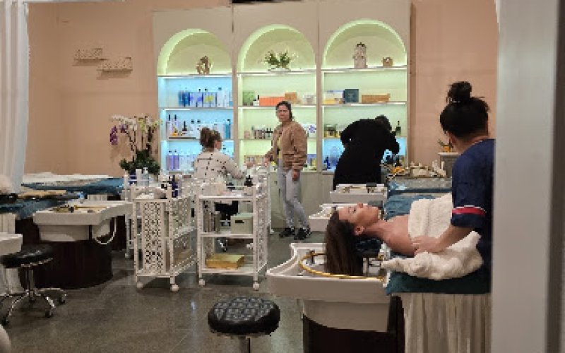 Enchanted Beauty Lounge