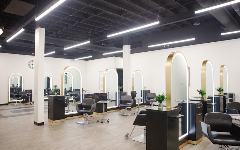 Metropolis Salon — Hair salon in Columbia
