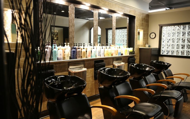 Shear Xpectations Salon — Hair salon in Columbia