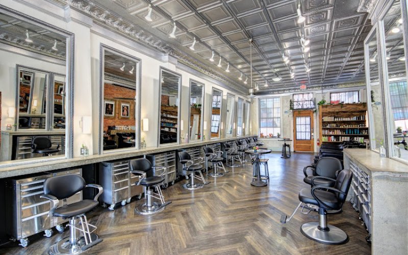Phia Salon — Beauty salon in Columbus