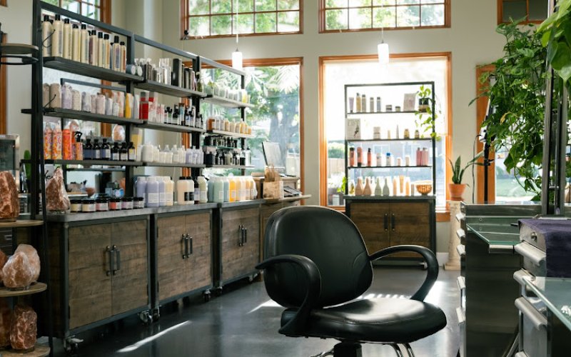 Philosophi Salon — Beauty salon in Columbus