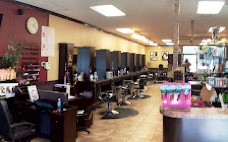 Corona Beauty Salon "Hair Sensationz Inc."