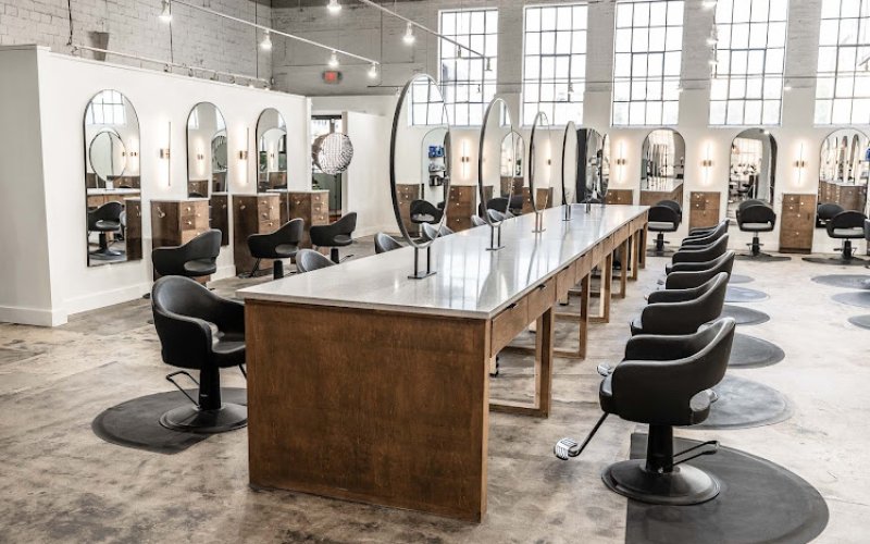 Salon 5014 — Beauty salon in Dallas