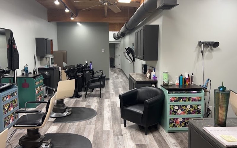 Afterimage Salon and Spa — Hair salon in Davenport