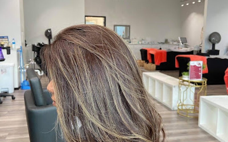 LUXE BEAUTY LOUNGE