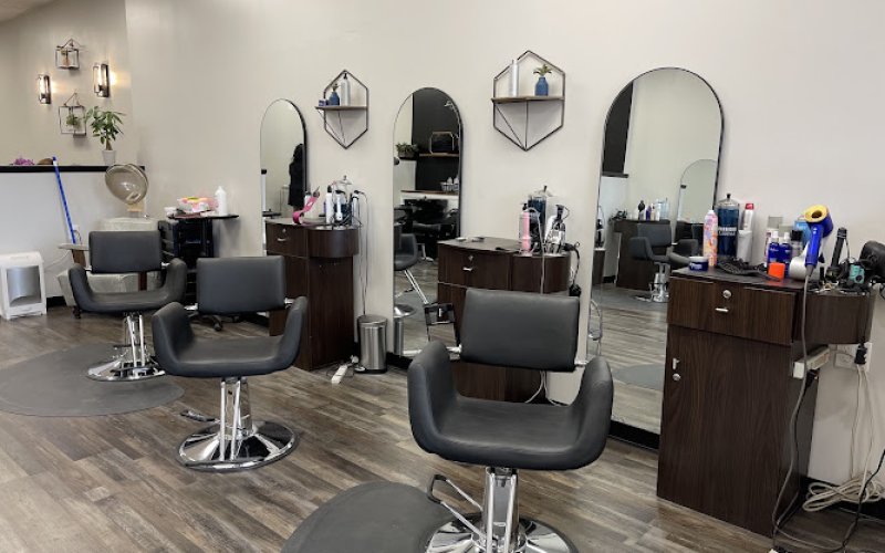 Salon 77