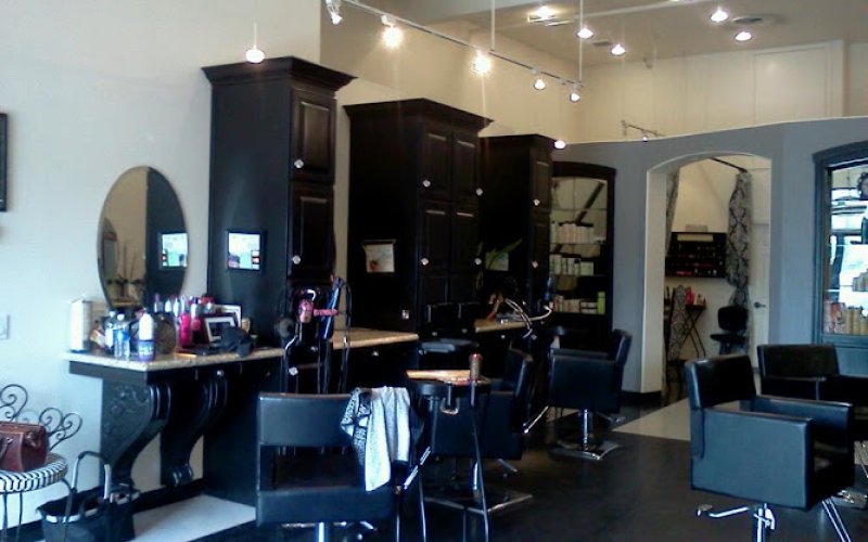 Ooh La La Salon