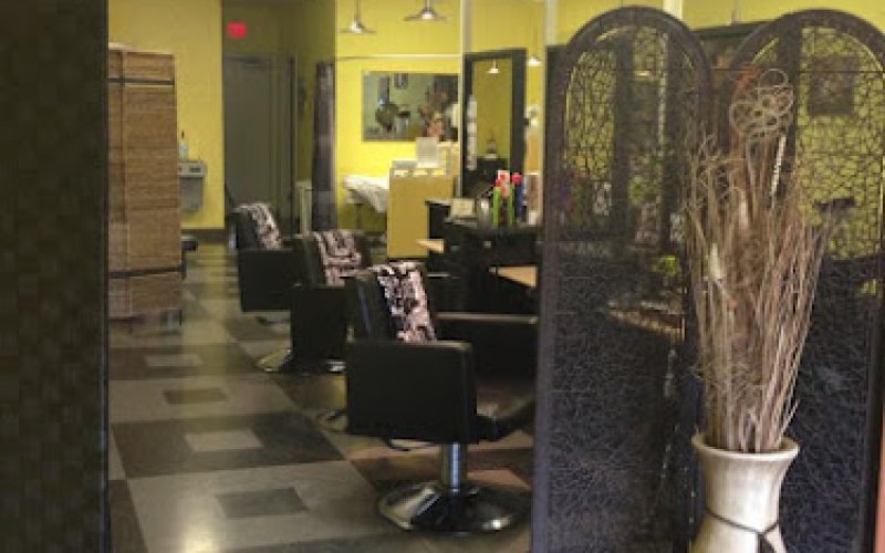 Edge Hair & Nail Salon — Beauty salon in El Paso