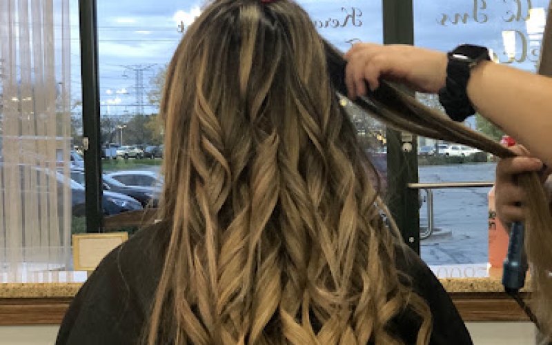 Salon Santi