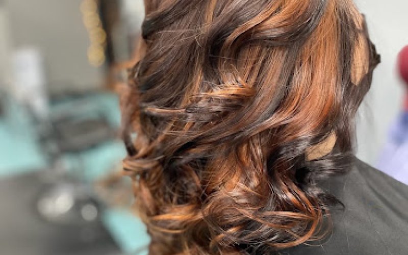 Platinum Studio Salon