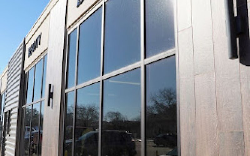 Deseo Beauty Lounge Color — Beauty salon in Fort Worth