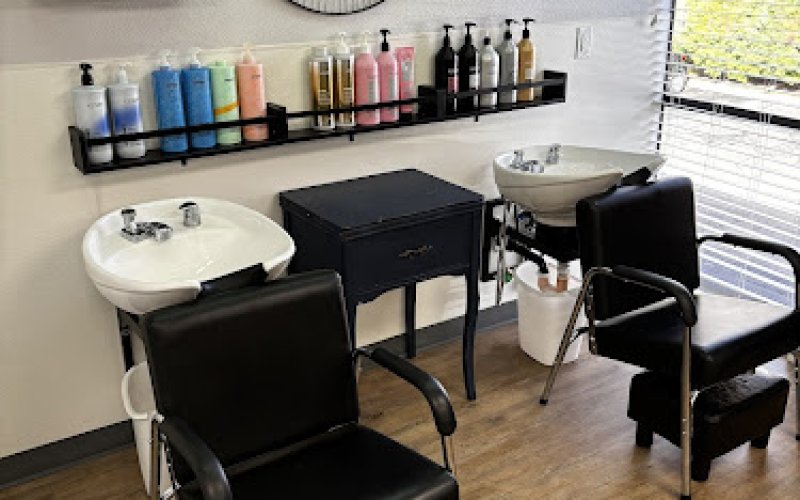 The Beauty Lounge Salon & Boutique