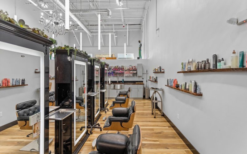 Mode Aveda — Hair salon in Gainesville