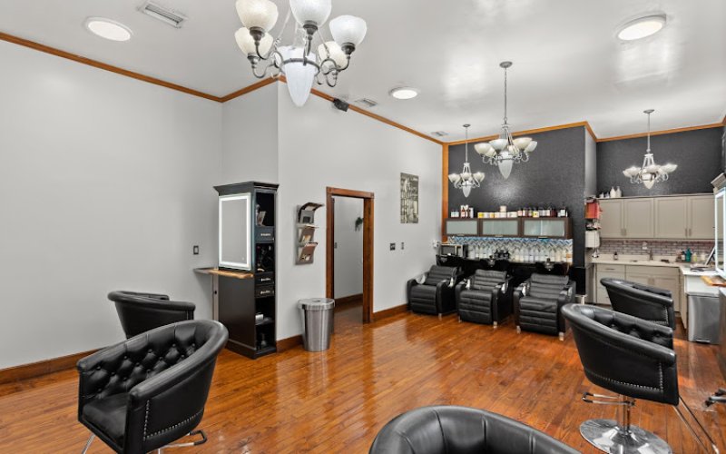 Mode Salon — Hair salon in Gainesville