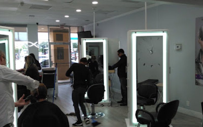 Hollywood Beauty Salon