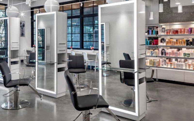Hue Salon — Beauty salon in Houston