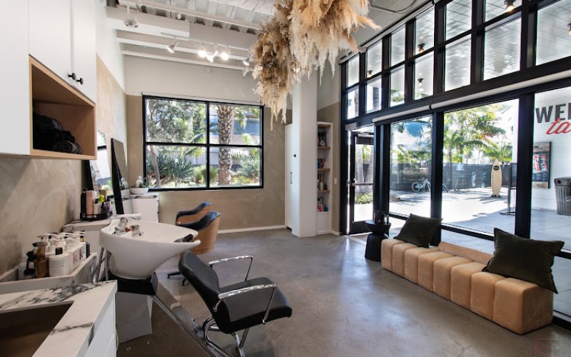 Salon Republic Huntington Beach