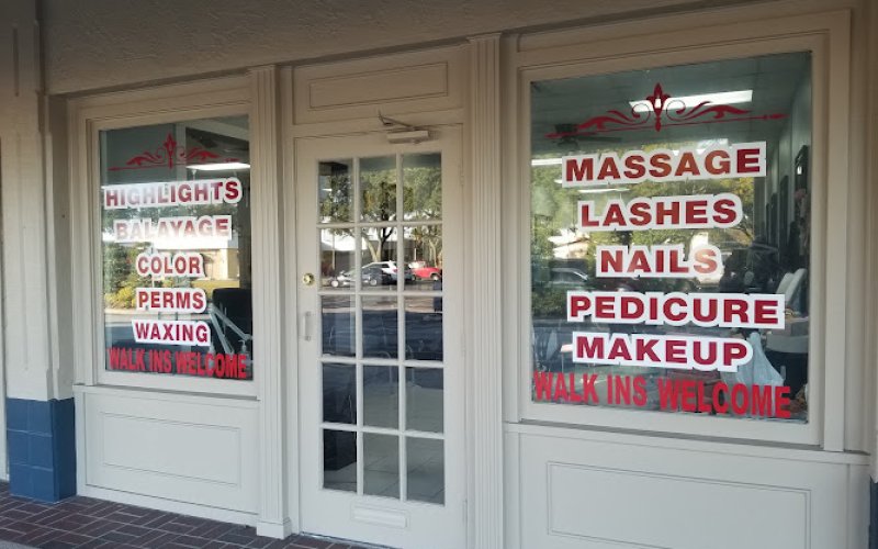 Split Ends Salon Lakeland — Beauty salon in Lakeland