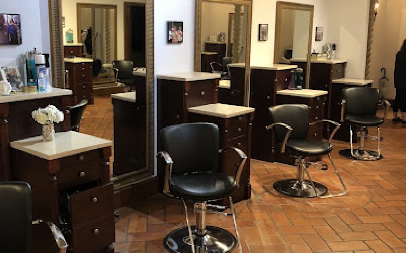 The Heights Salon & Spa — Beauty salon in Lakeland