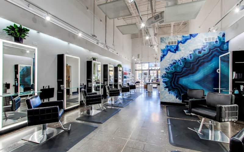 Zandi K Salon