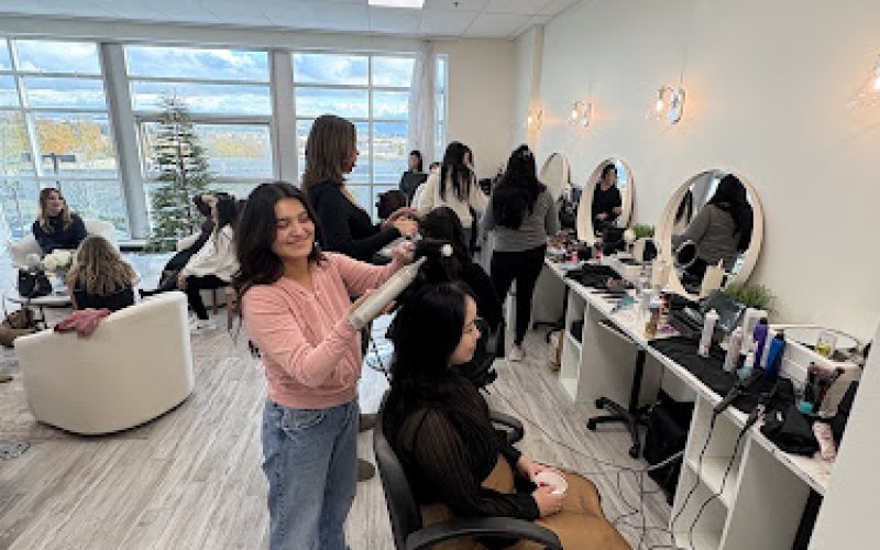Status Salon — Beauty salon in Livermore
