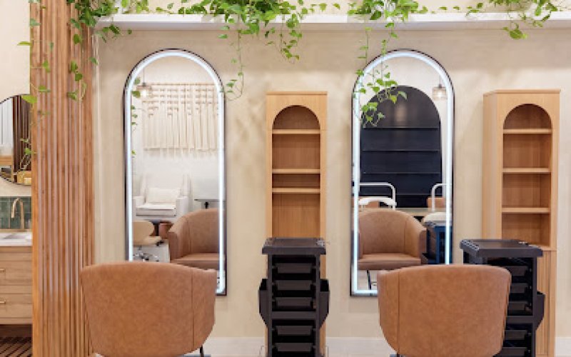 Luna Beauty Bar LB