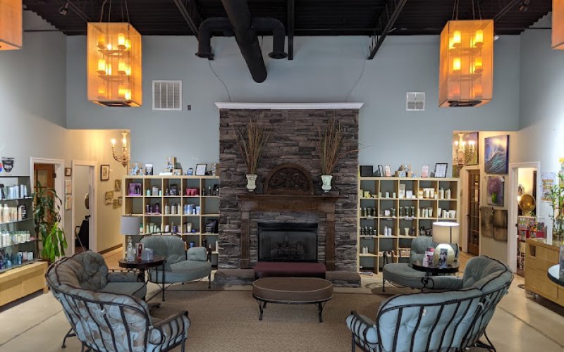 Azul Salon & Spa — Hair salon in Macon