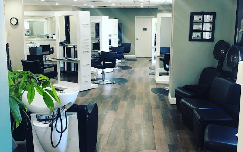 Elavina Salon and Spa