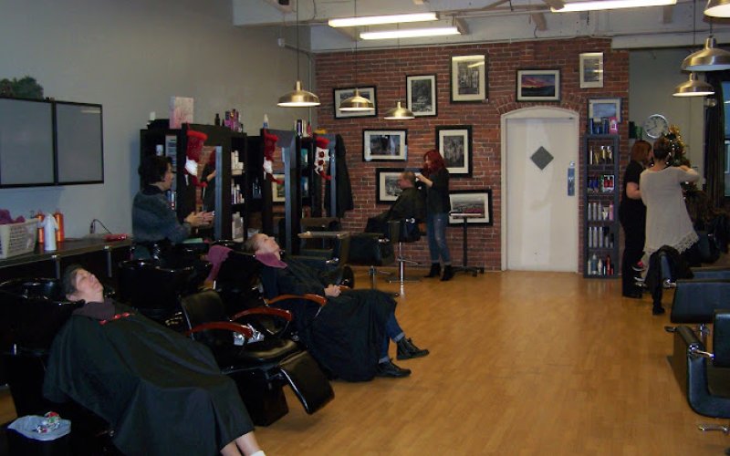 HotHeads Salon & Spa