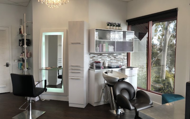 Robin Brooks Studio Salon