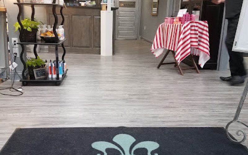 Nouveau on Dauphin - a salon and day spa
