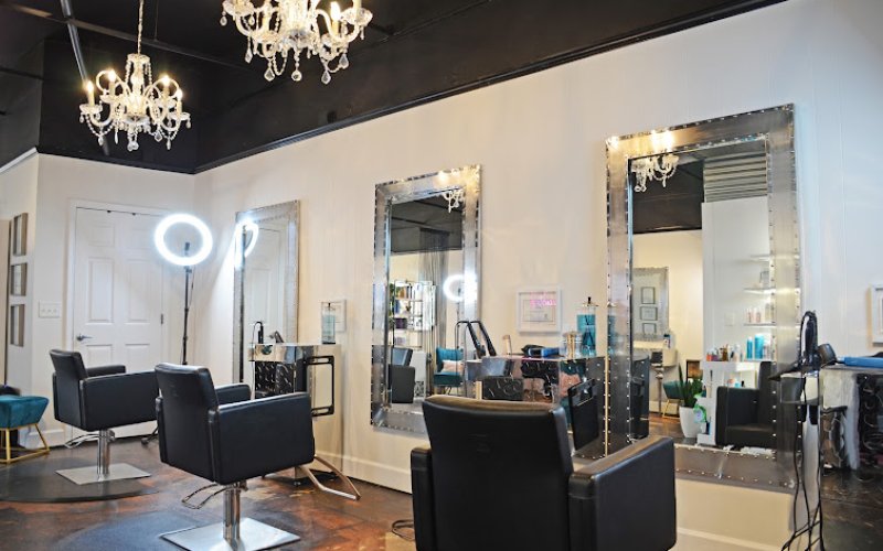 Head Trip Hair Studio