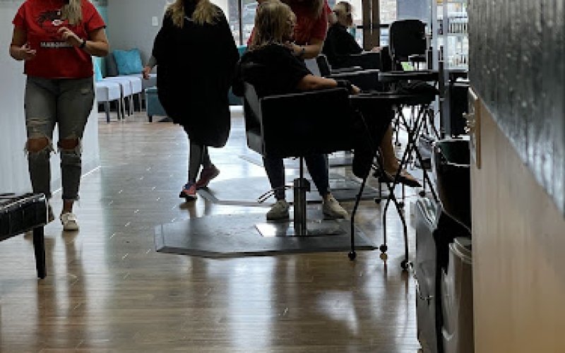 Birdcage Salon