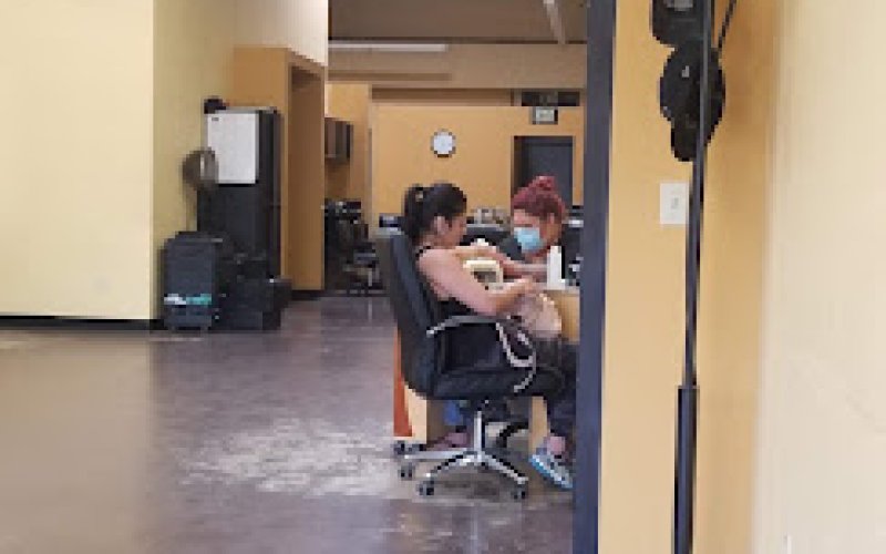 Julie's Beauty Salon