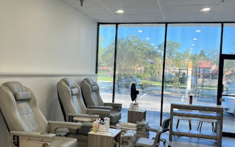 7 Salon