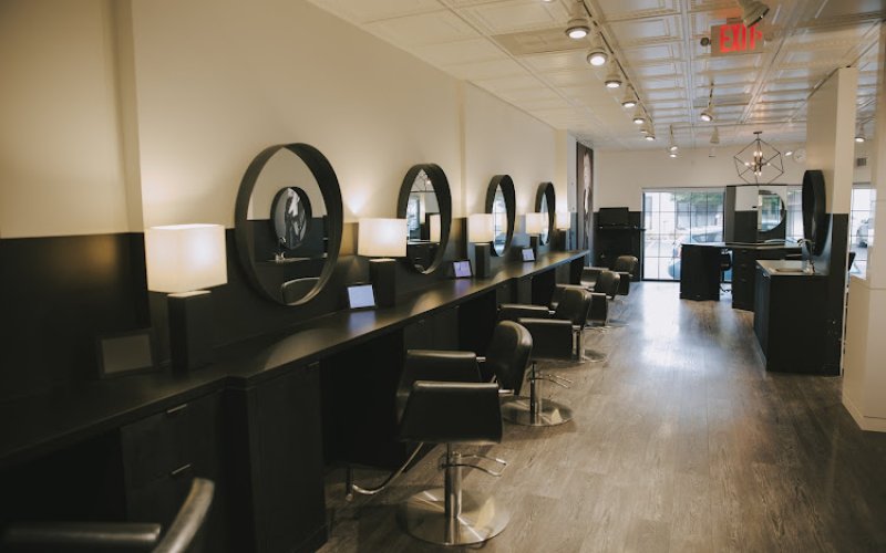 Annastasia Salon