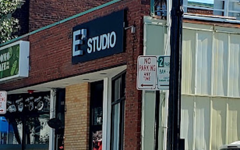 Estudio — Hair salon in Quincy