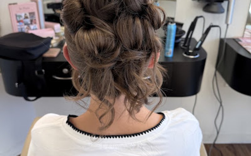 Stone & Ivy Salon and Skin Care — Hair salon in Quincy